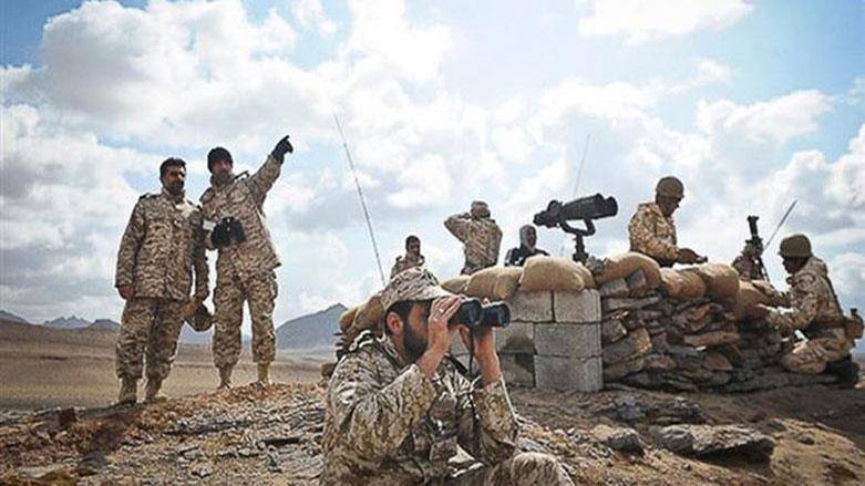 سوپای پاسداران لە نزیک سنورەکانی هەرێم خاڵی پشکنینی داناوە