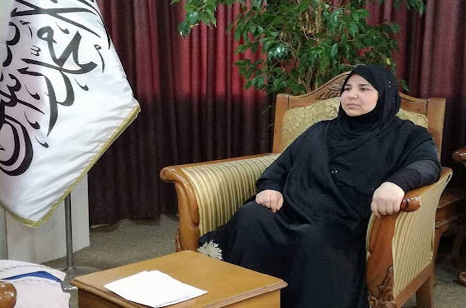 مونیرە عەبدولعەزیز بۆ پەنجەرە: هێرشم نەکردووەتە سەر کوردی ڕۆژئاوا بە گشتی و پەیوەندی سیاسیمان لەگەڵیان هەیە 