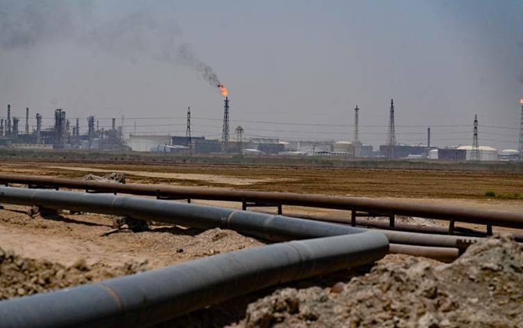 ئایا سەردەگرێت؟ بەغدا دەیەوێت بەبێ هەرێم نەوت هەناردەی تورکیا بکات