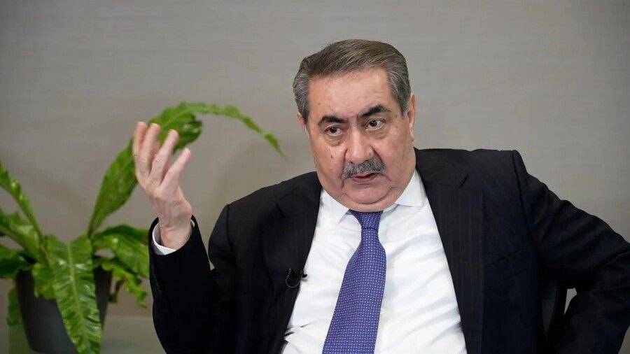 هۆشیار زێباری: ئاڵای عێراق ئاڵای کوردیشە و تەنانەت لە بارەگای مەسعود بارزانیش هەڵکراوە